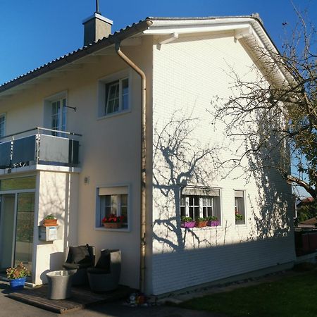 Jurastei 16 Bed & Breakfast Wiedlisbach Exterior photo